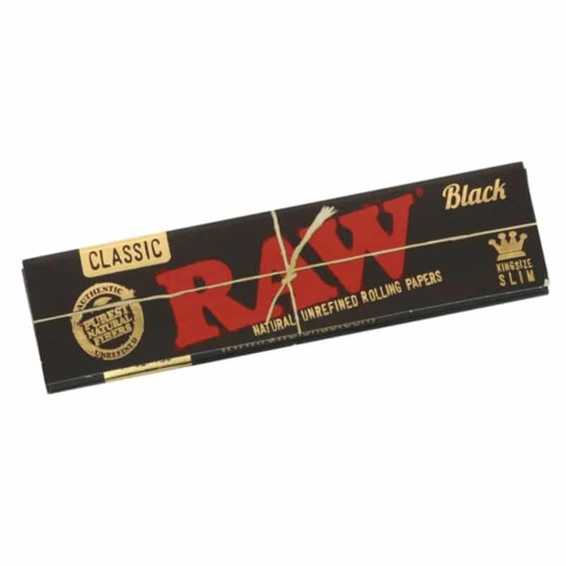 RAW Black King Size Slim Lange Vloei: Ultra-dunne en ongebleekte vloeipapieren voor een verfijnde en natuurlijke rookervaring.